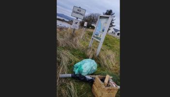 Shocking dumping of rubbish right beside 'no dumping' sign at Donegal beach 