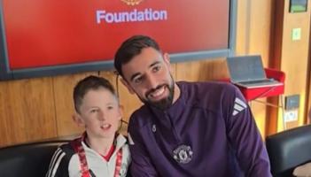 Delight for young Buncrana boy Mark as he meets his Man United heroes