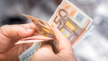 Christmas Bonus to be paid to some 54,000 people in Donegal