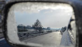 Cold to start in Donegal with frost and icy patches and risk of thunderstorms later