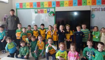 In pictures: Conor O'Donnell launches Moville school&rsquo;s fundraiser for new pitch