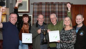 Claws for celebration as Redcastle's &lsquo;Crate Escape&rsquo; crab float wins &euro;1,000 jackpot!