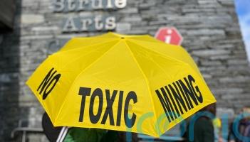 Public inquiry into NI gold mine reconvenes amid &lsquo;similar&rsquo; procedural concerns