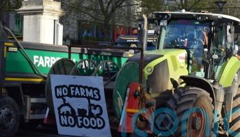 Irish parliament prepares for motion of no confidence in the Government