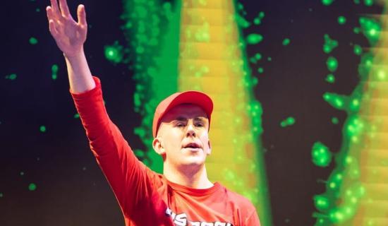 Donegal DJ Ois Bosh to stream a live DJ set for 12 hours straight for charity