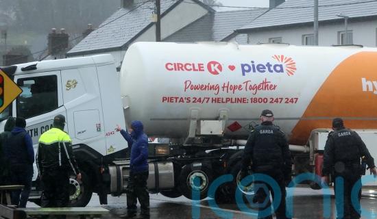 Sinn Fein stands with blockaders, says Pearse Doherty