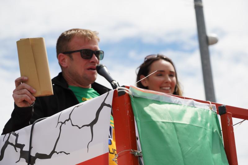 Paddy Diver calls for 'feet on the street' to keep pressure on the Government