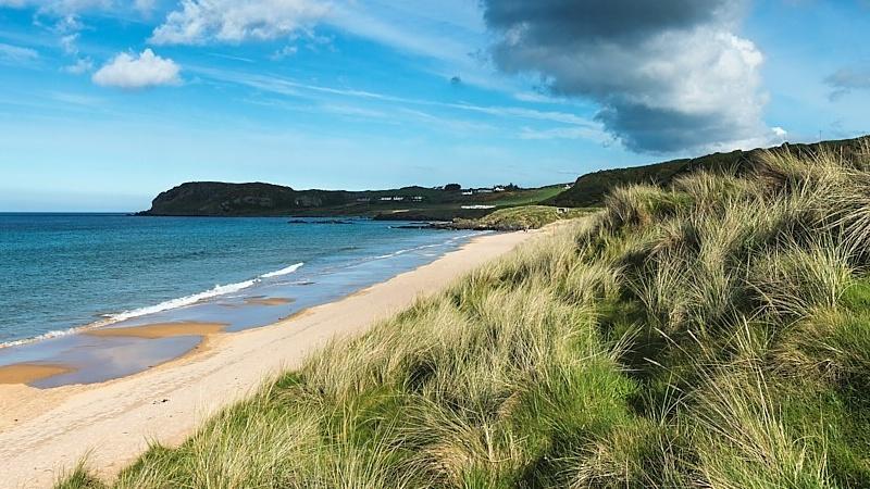 Lorry causes damage to a series of cars at Culdaff before leaving the scene