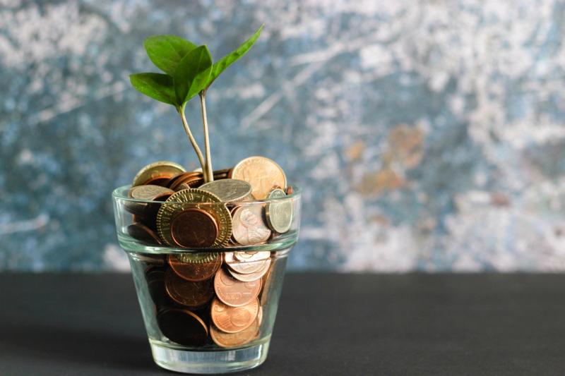 National: Top money saving hacks for Irish people and households as they head into 2024