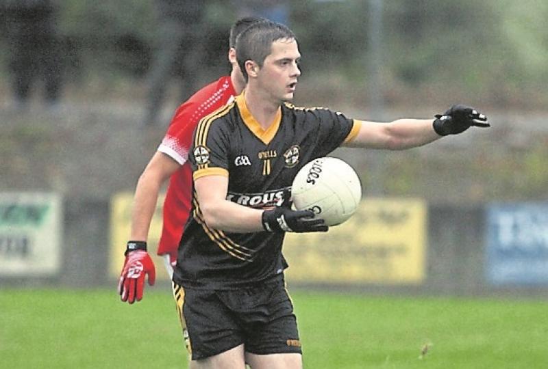 Naomh Ultan take the points against Naomh Colmcille in Newtowncunningham