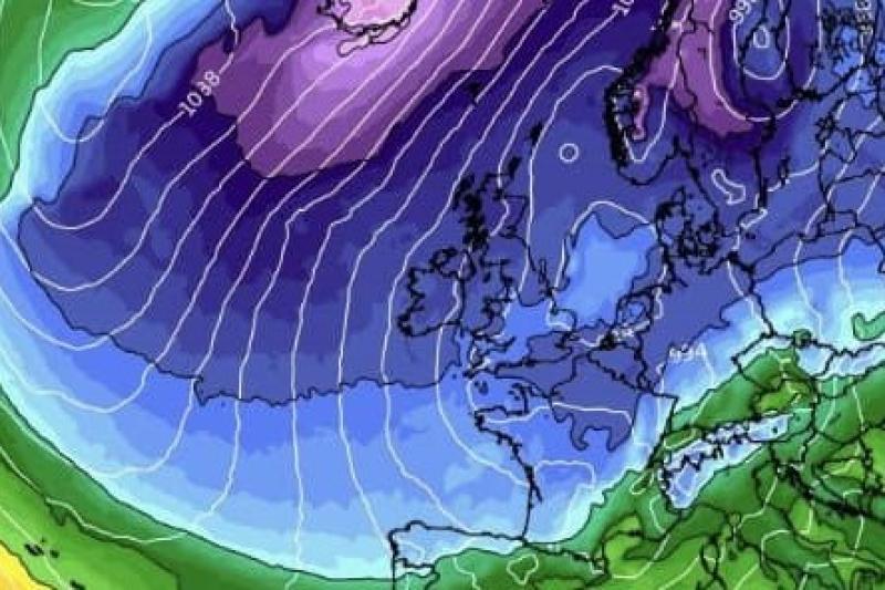 Met &Eacute;ireann weekend snow update as 'Arctic airmass' bears down on Ireland