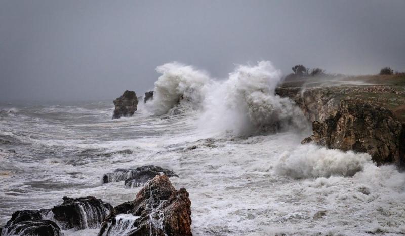 Widespread showers along with occasional sunshine in Donegal today
