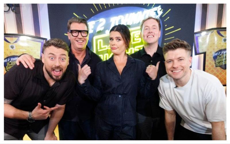 Who are the guests on tonight's The 2 Johnnies Late Night Lock In as line-up revealed