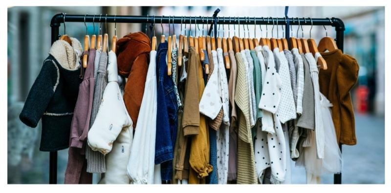 ALERT! Irish parents warned of strangulation risk as major retailers recall kid's clothes