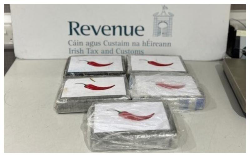 Man in his 20s arrested at Dublin Airport with almost €400k worth of cocaine in his bag