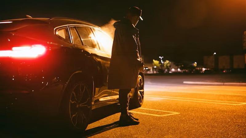 Youths rifle through unlocked car on St Patrick&rsquo;s morning