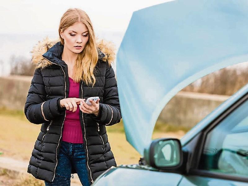 Puncture on the roadside? How to stay safe